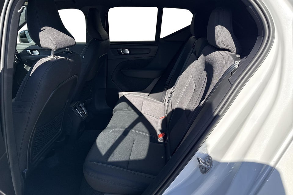 Volvo XC40 ReCharge Twin Plus 5d