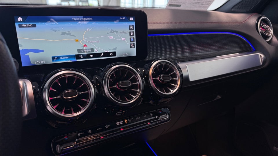 Mercedes EQB250 AMG Line 5d