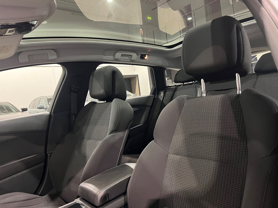 Peugeot 508 1,6 HDi 112 Allure SW 5d