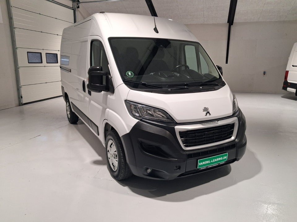 Peugeot Boxer 435 2,2 BlueHDi 165 L2H2 Premium
