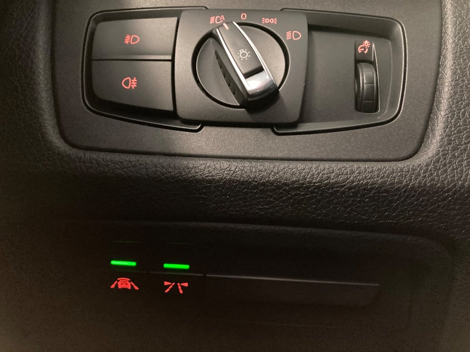 BMW 318d 2,0 Touring aut. 5d