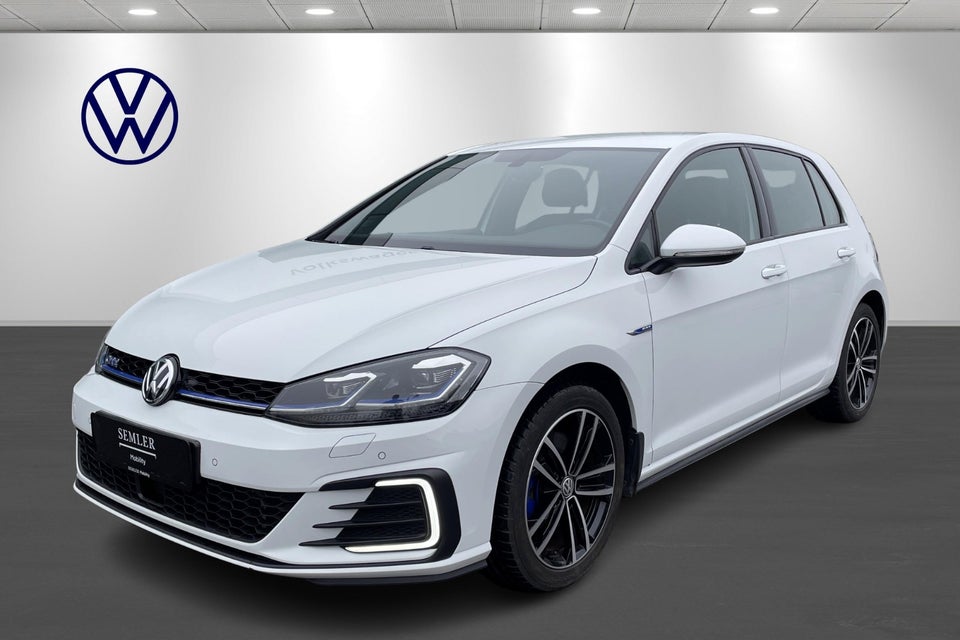 VW Golf VII 1,4 GTE DSG 5d