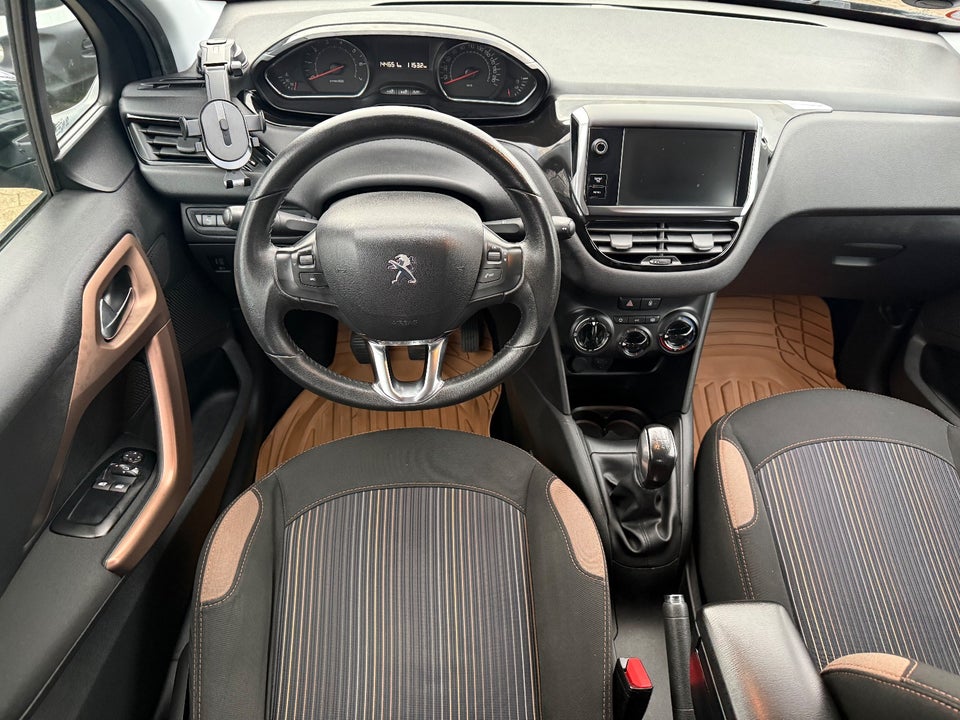 Peugeot 208 1,2 VTi Allure 5d