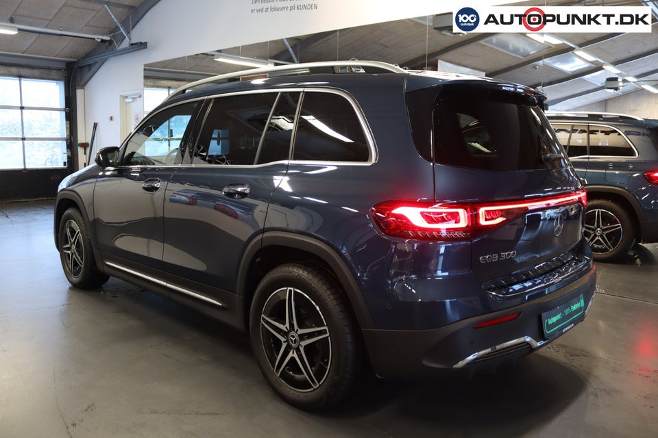 Mercedes EQB300 AMG Line 4Matic 5d