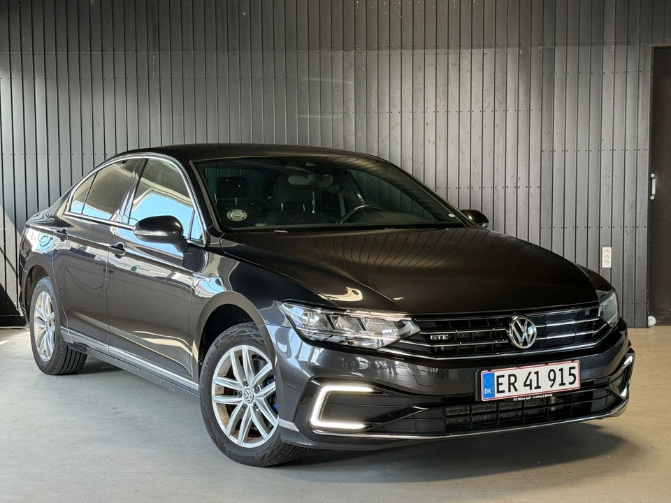 VW Passat 1,4 GTE+ Pro DSG 4d