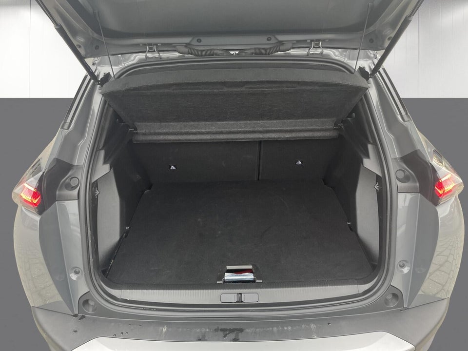 Peugeot e-2008 50 GT 5d