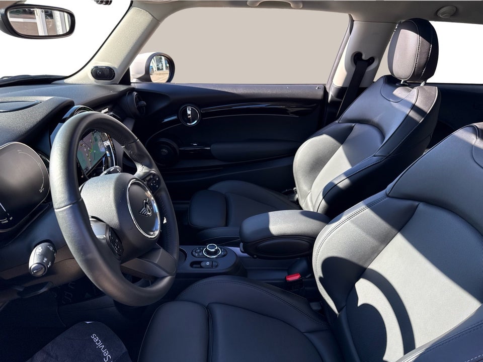 MINI Cooper SE Classic Trim 3d