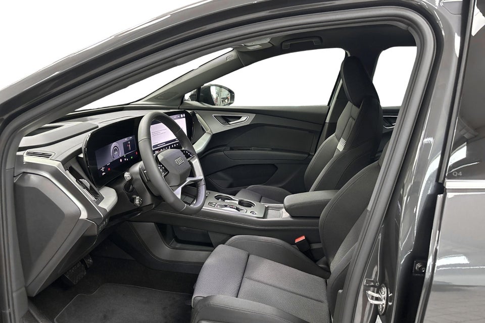 Audi Q4 e-tron performance 5d