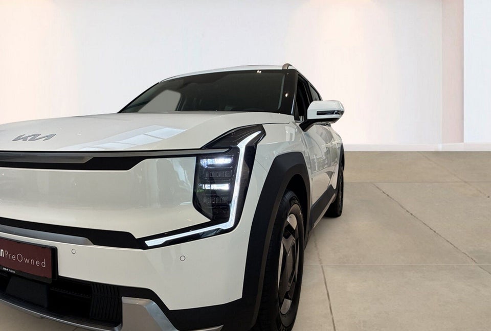 Kia EV9 76 Standard Range Upgrade RWD 7prs 5d