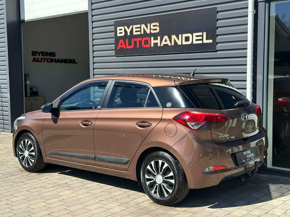 Hyundai i20 1,25 Sport 5d
