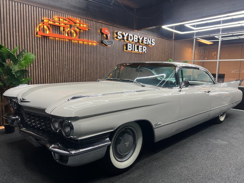 Cadillac Coupé DeVille 6,4 aut. 2d
