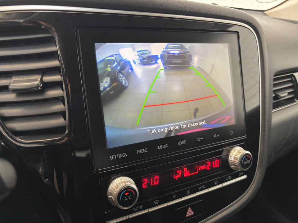 Mitsubishi Outlander 2,4 PHEV Intense CVT 4WD 5d