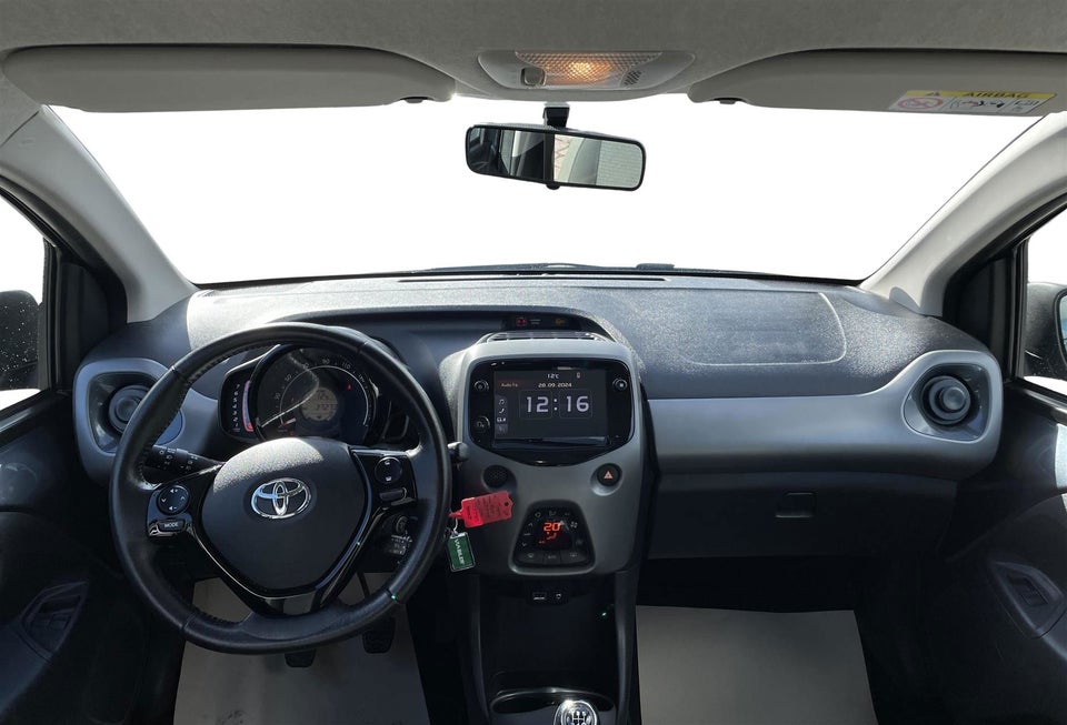 Toyota Aygo 1,0 VVT-i x-press 5d