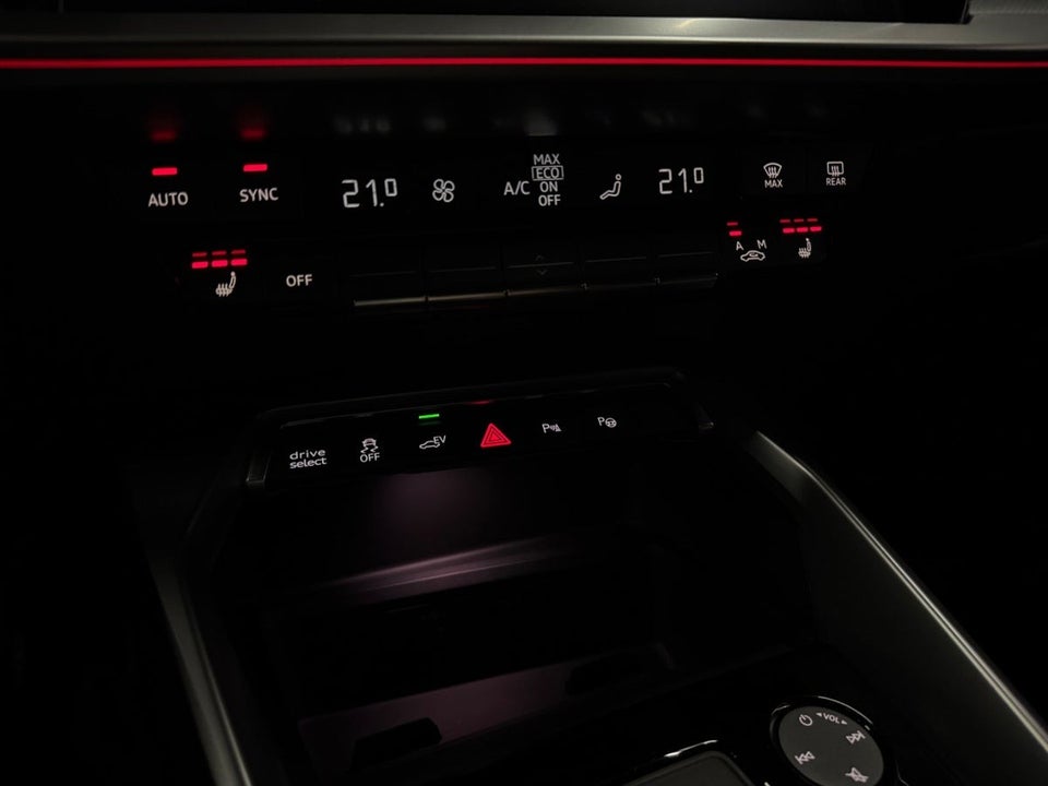 Audi A3 40 TFSi e Prestige Sportback S-tr. 5d