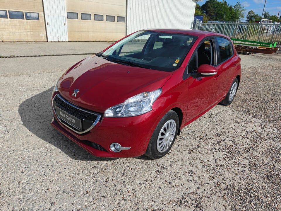 Peugeot 208 1,2 VTi Urban 5d