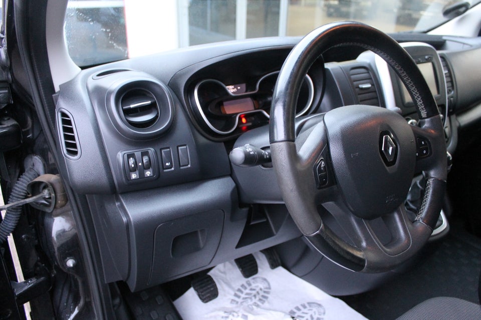 Renault Trafic T29 2,0 dCi 120 L2H1