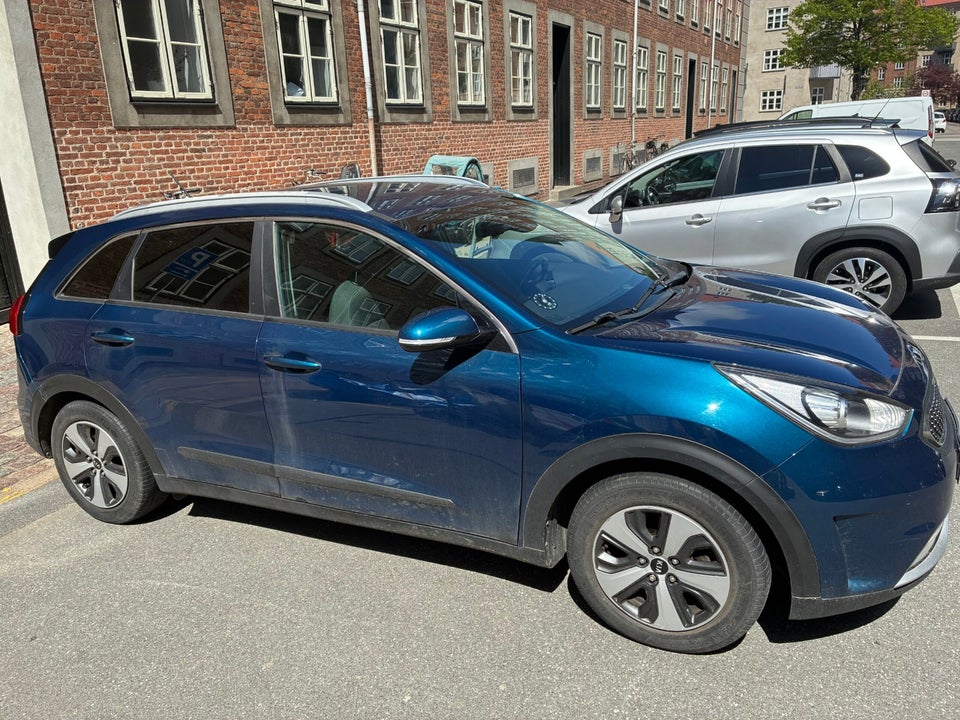 Kia Niro 1,6 HEV Comfort DCT 5d
