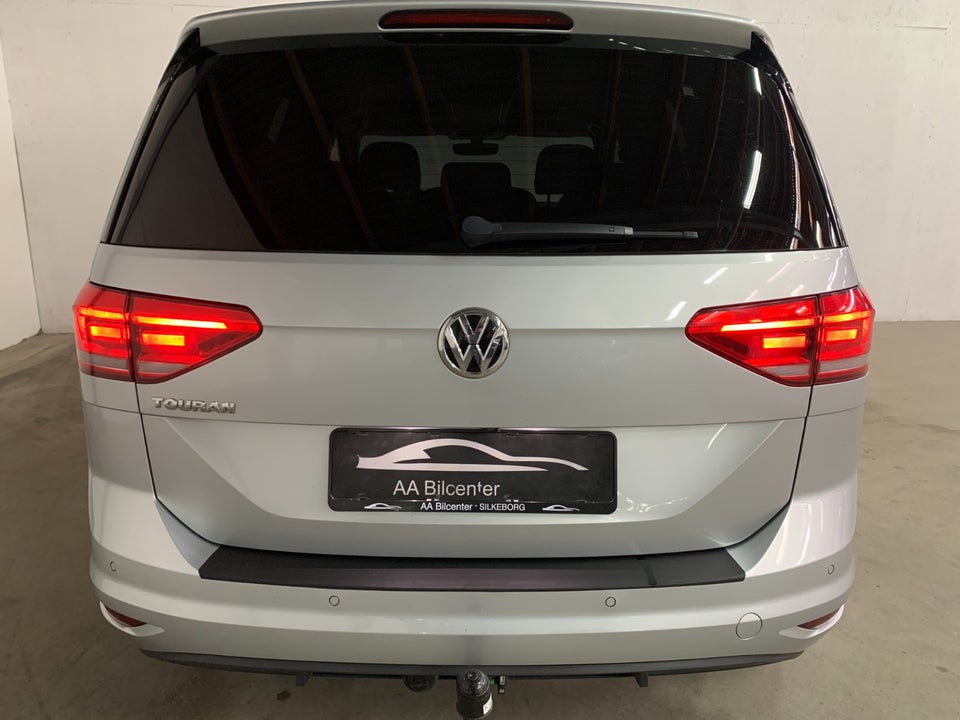 VW Touran 1,6 TDi 115 Comfortline DSG 7prs 5d