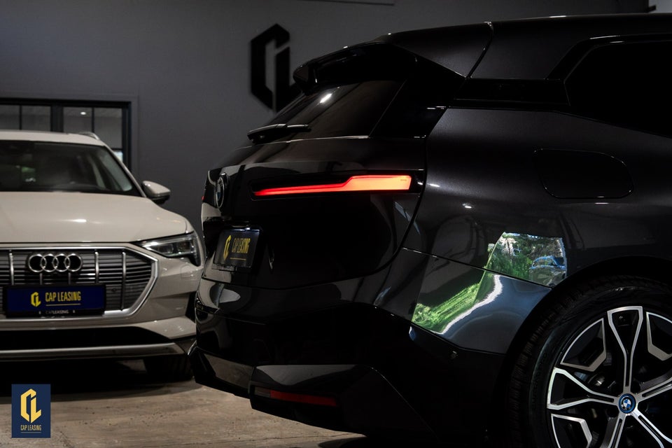 BMW iX xDrive40 Fully Charged 5d