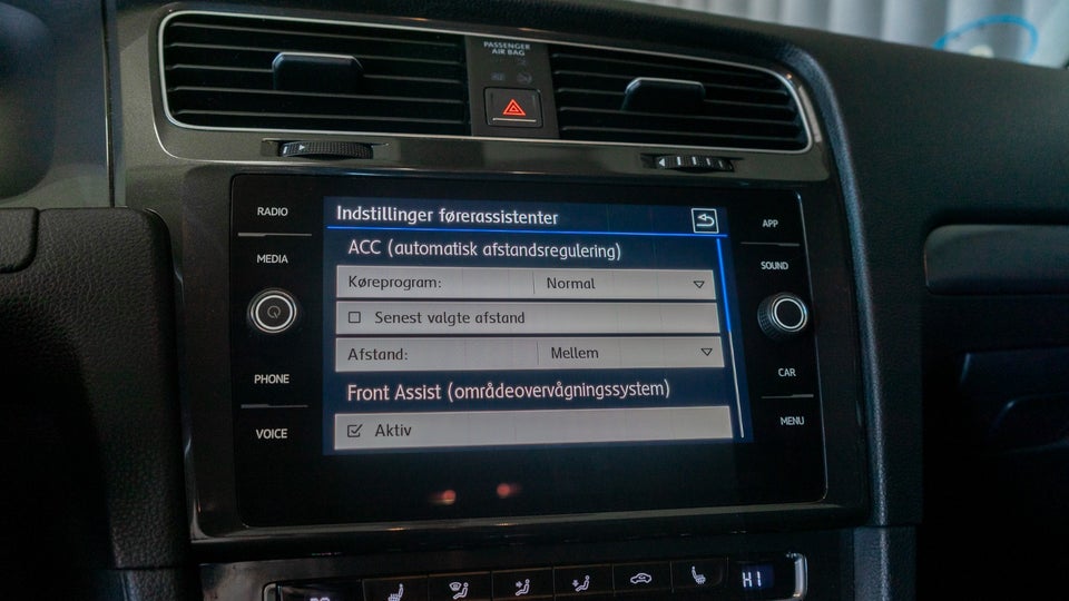 VW Golf VII 1,5 TSi 130 Comfortline DSG 5d