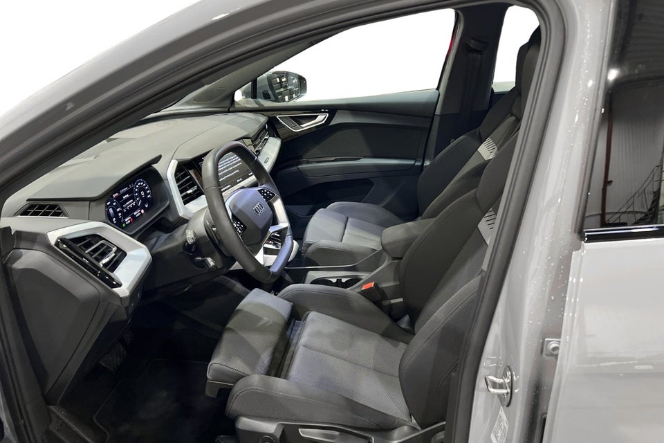 Audi Q4 e-tron 40 Progress 5d