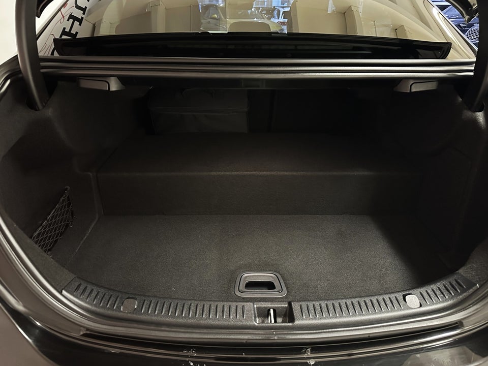 Mercedes E300 de 2,0 AMG Line aut. 4d