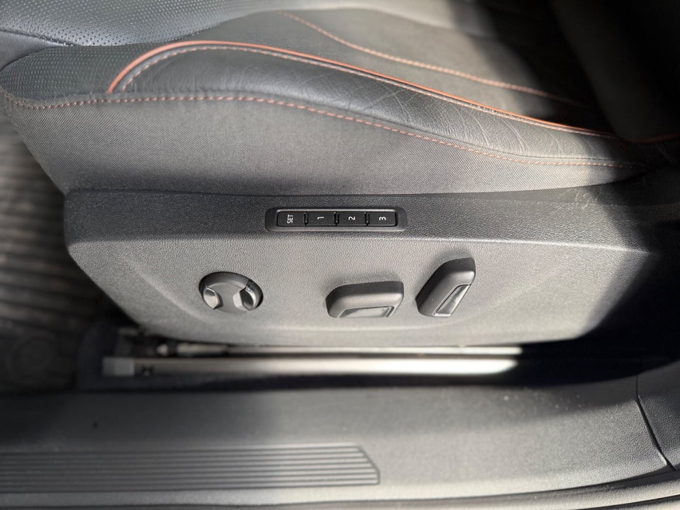 Skoda Enyaq 80 iV Suite 5d