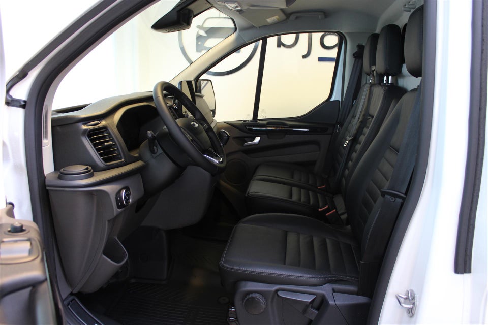 Ford Transit Custom 300L 2,0 TDCi 130 Trail