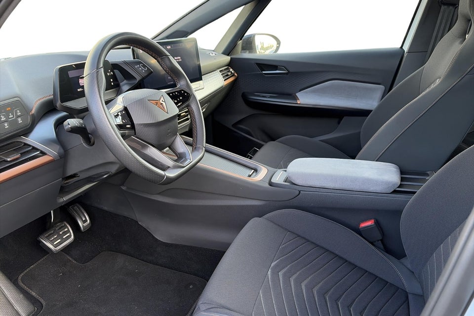 Cupra Born 58  5d