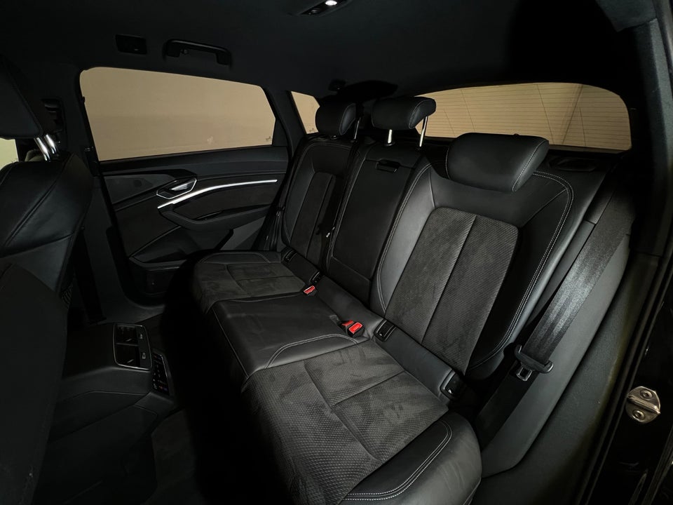 Audi e-tron 55 S-line quattro 5d