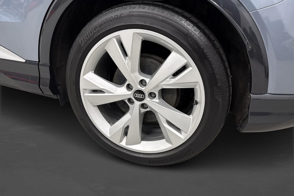 Audi Q4 e-tron 40 Attitude 5d