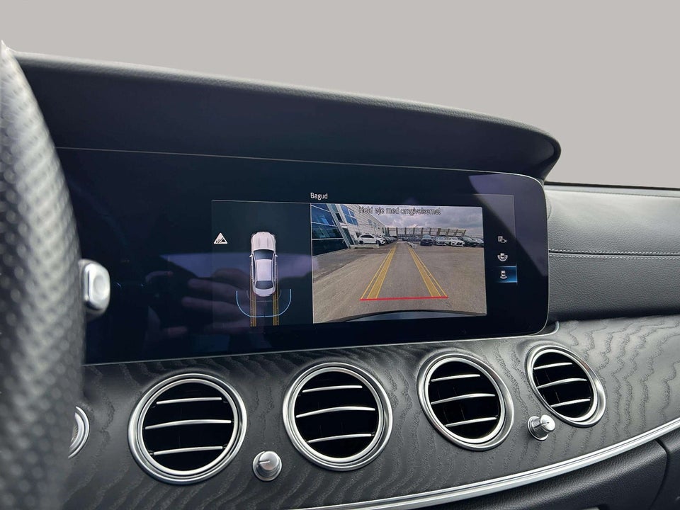 Mercedes E300 e 2,0 AMG Line aut. 4d