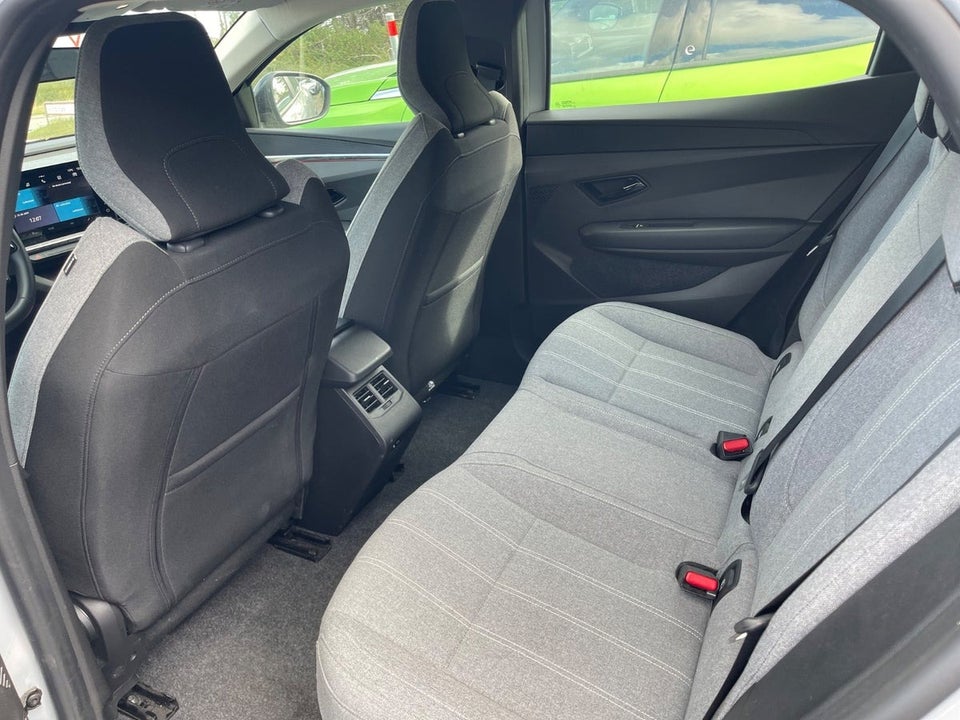 Renault Megane E-Tech 40 Equilibre 5d