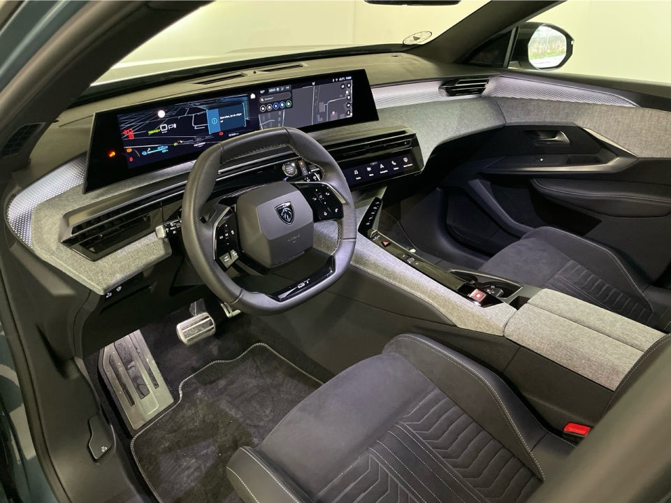 Peugeot e-5008 77 GT Pack 7prs 5d