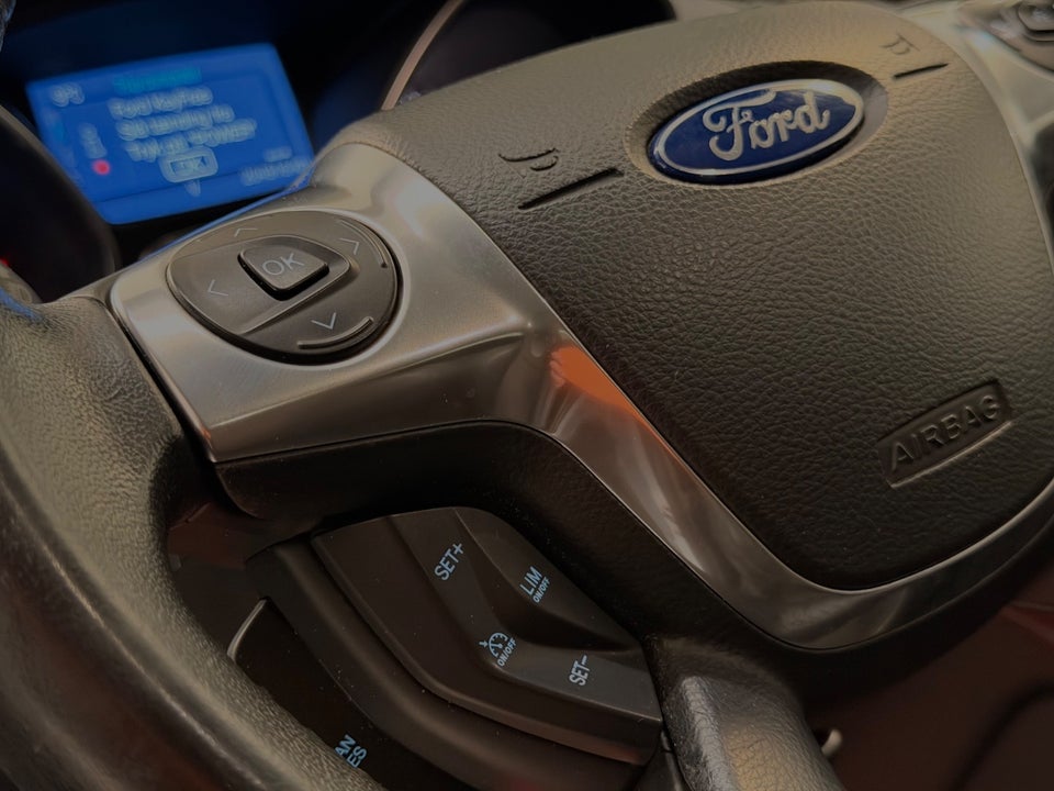 Ford Kuga 2,0 TDCi 140 Titanium 5d