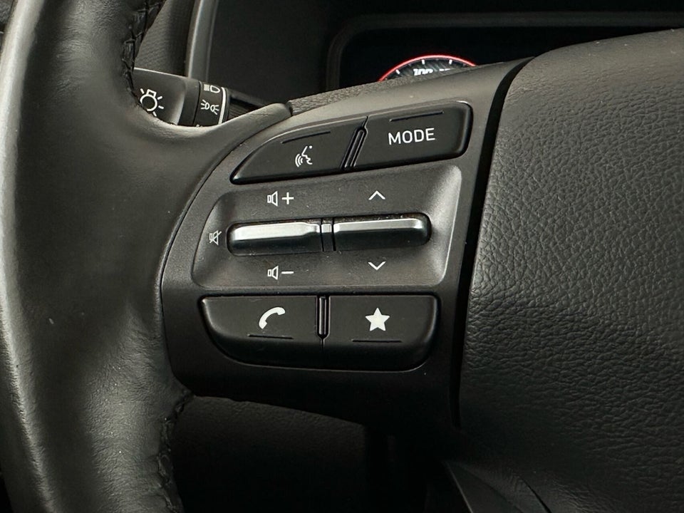 Hyundai Kona 39 EV Essential 5d