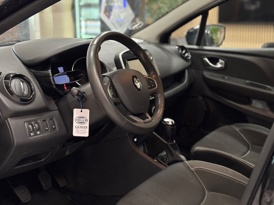 Renault Clio IV 1,5 dCi 90 Limited Sport Tourer 5d