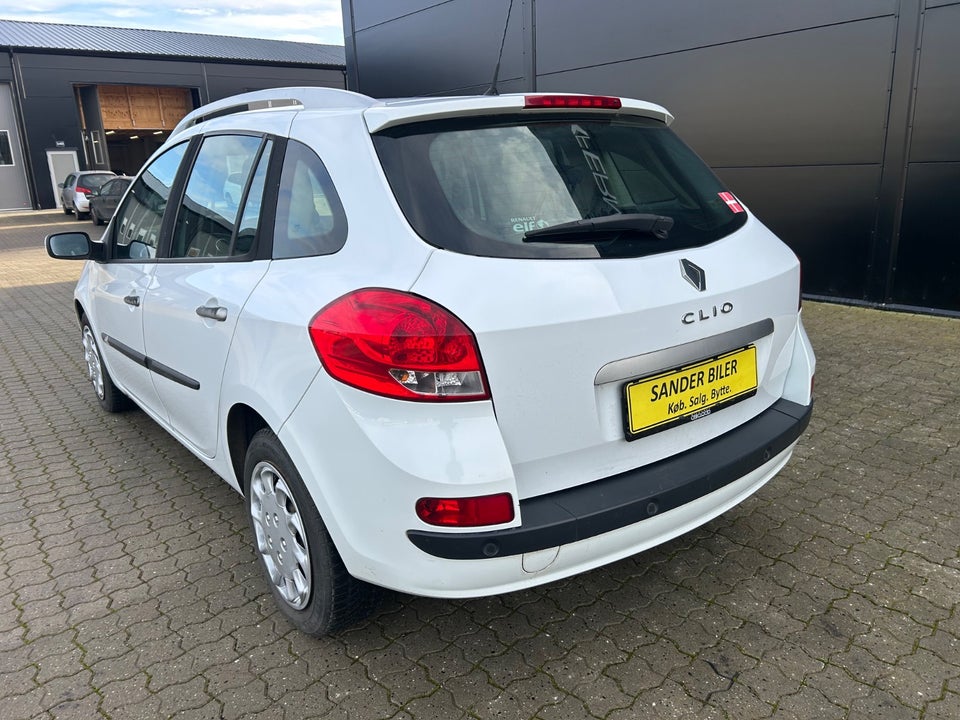 Renault Clio II 1,2 8V Basic 3d