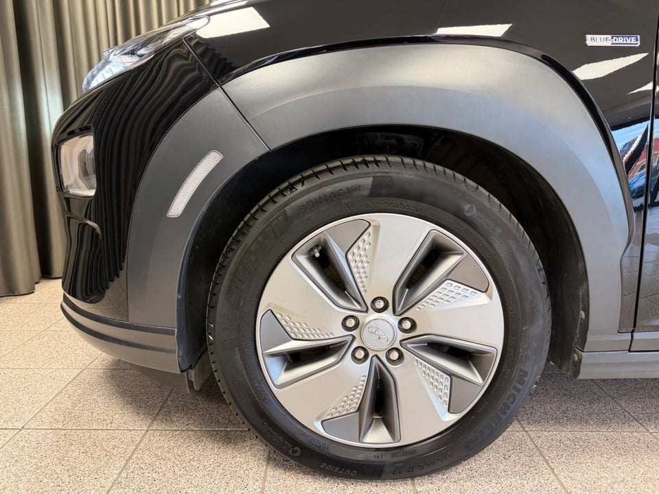 Hyundai Kona 64 EV Premium 5d