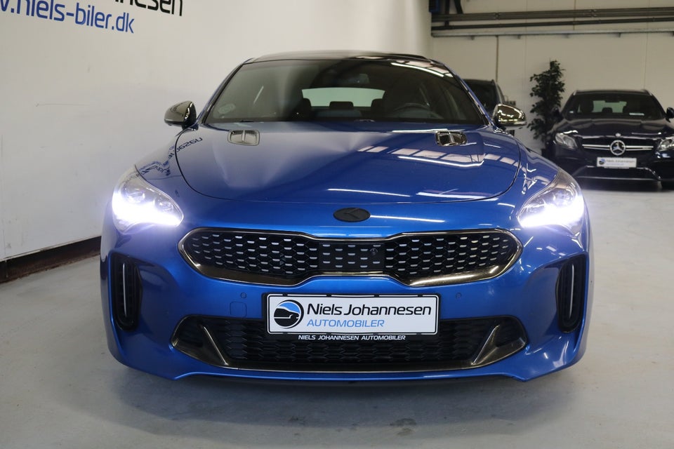 Kia Stinger 3,3 T-GDi GT aut. 4WD 5d