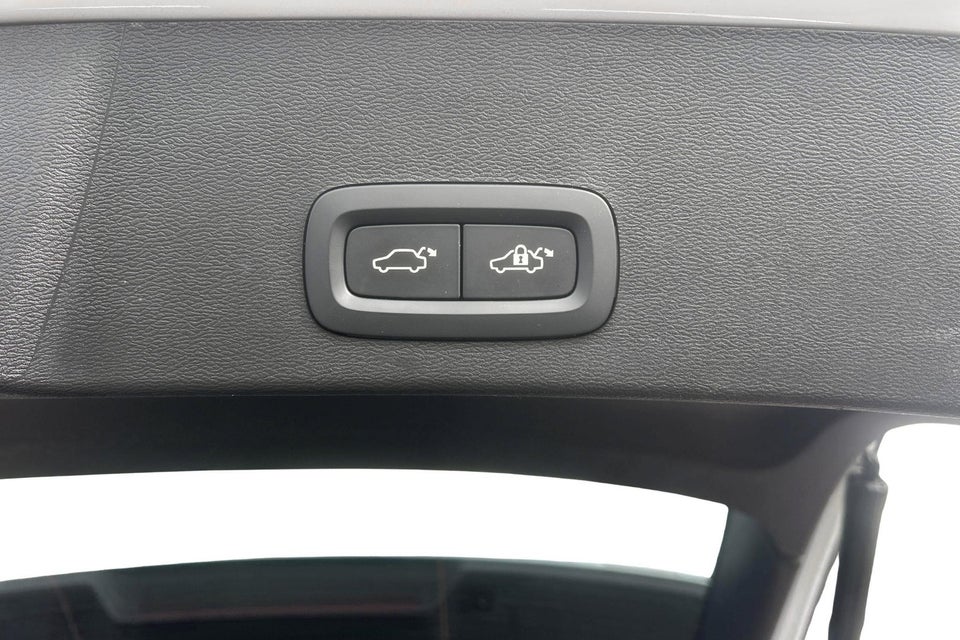 Volvo EX40 Extended Range Core 5d