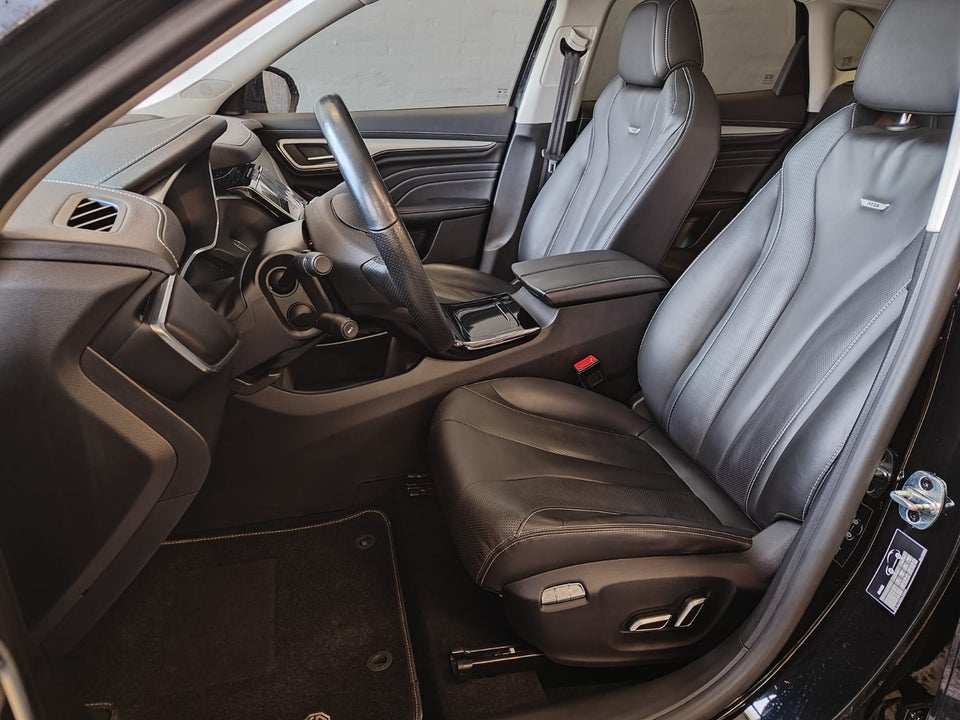 MG Marvel R Luxury 5d