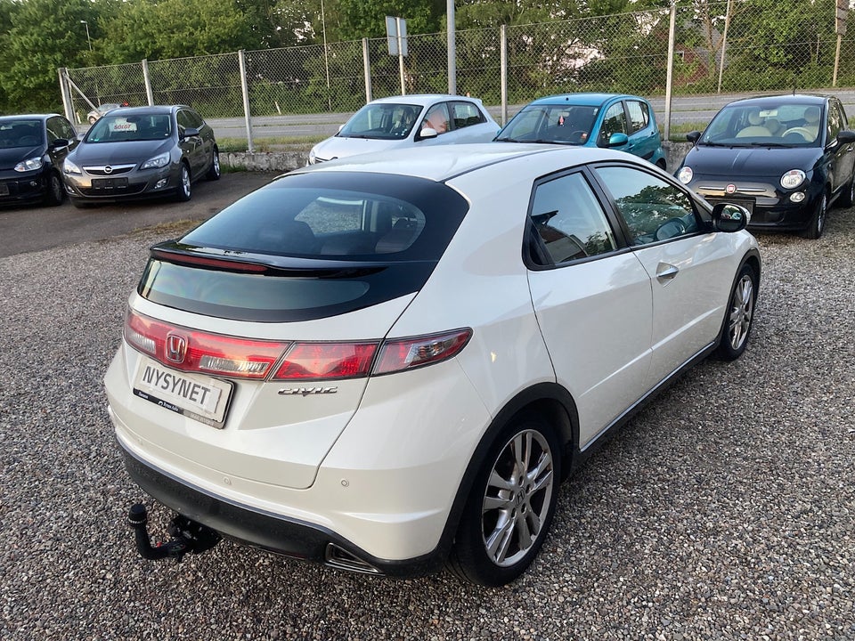 Honda Civic 1,8 Sport aut. 5d