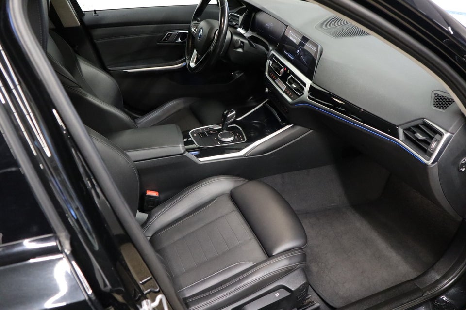 BMW 330e 2,0 Touring Sport Line aut. 5d