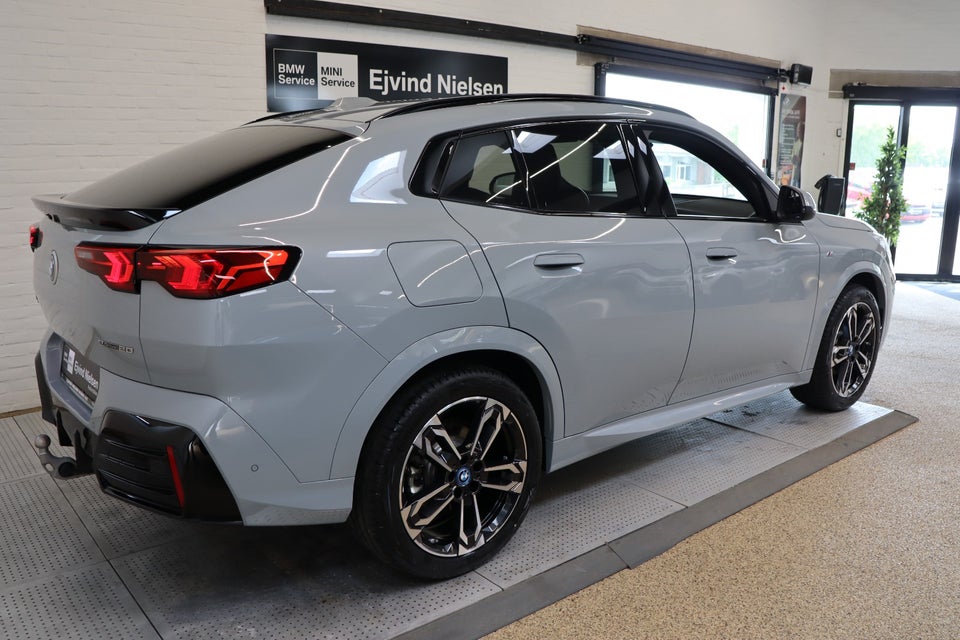 BMW iX2 eDrive20 M-Sport Premium 5d