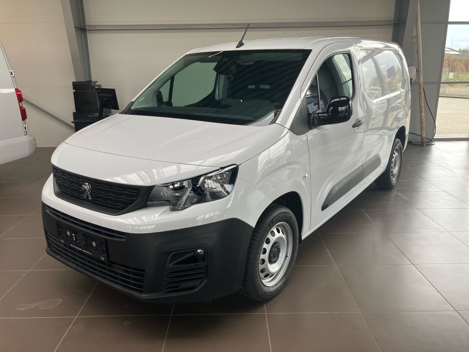 Peugeot Partner 1,5 BlueHDi 130 L2V2 Plus EAT8 Van