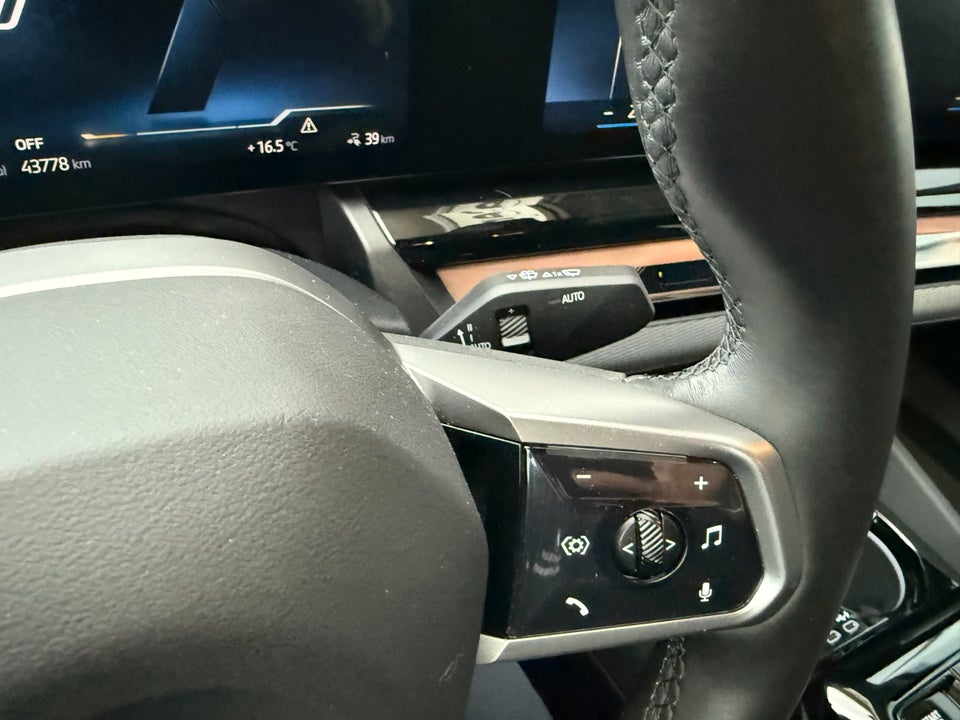 BMW i5 eDrive40 M-Sport 4d