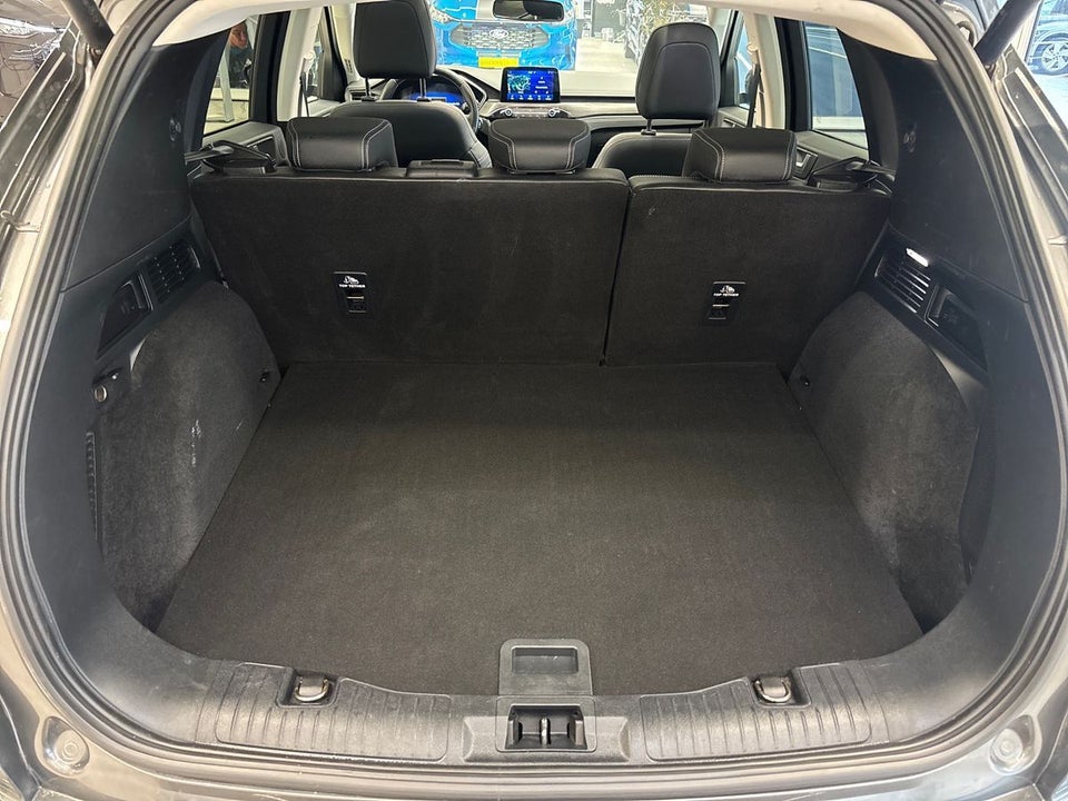 Ford Kuga 2,5 PHEV Vignale CVT 5d