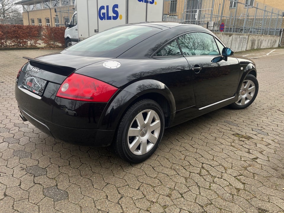 Audi TT 1,8 T 180 Coupé 2d