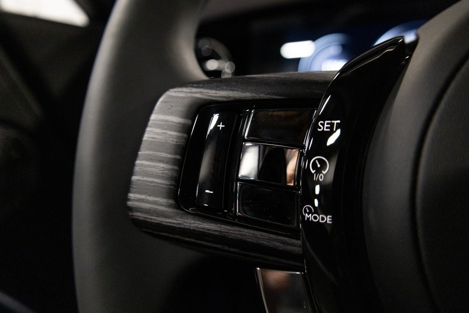 Rolls-Royce Spectre 2d